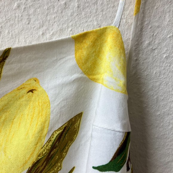 Backless Dress - Picture 7 of 7